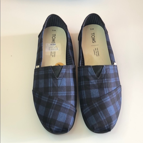 Toms Other - Toms Classic canvas blue and black slip on SZ 12
